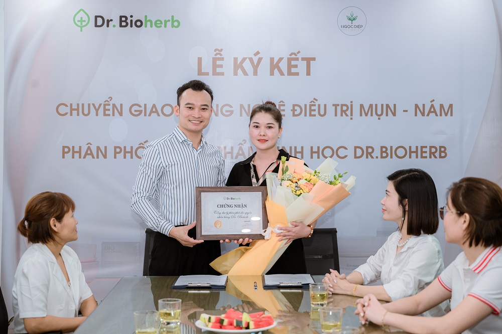 Lễ ký kết tháng 9 Dr.Bioherb